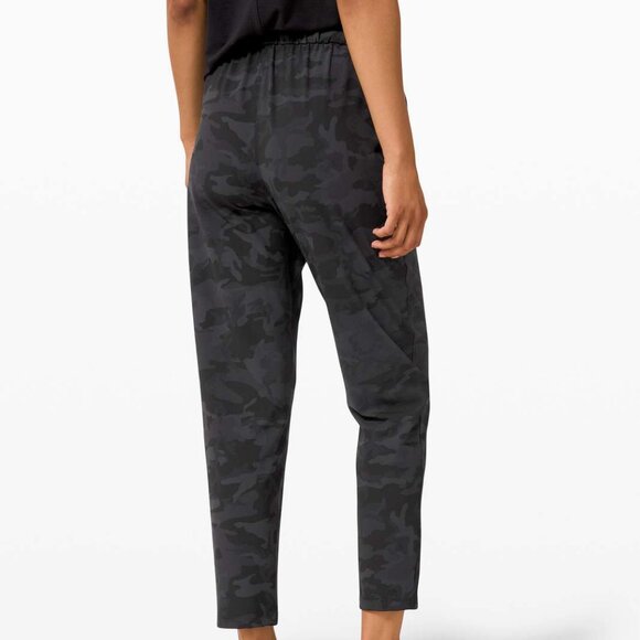 Lululemon Keep Moving Pant 7/8 High-Rise In Incognito Camo Multi Grey Size 2 - Picture 4 of 10